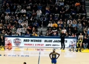 db真人游戏官网-关于NBA总决赛第三战，骑士客场力克勇士扳回一城的信息